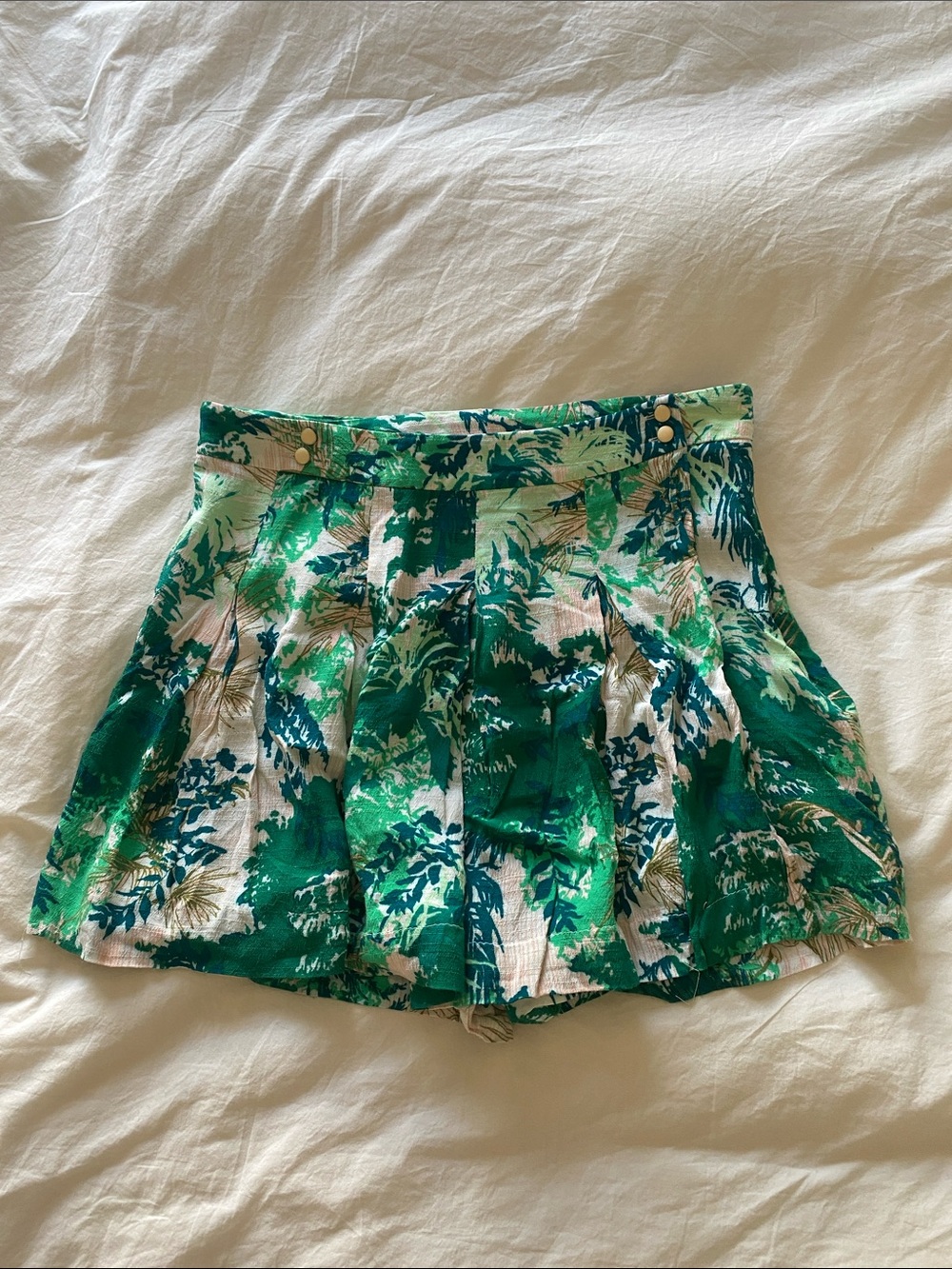 elevenses Green Botanical Pleated Skort with White Accents